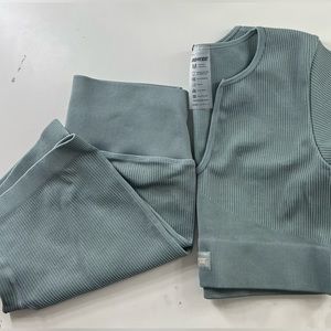 Teal Bo and Tee Workout Set